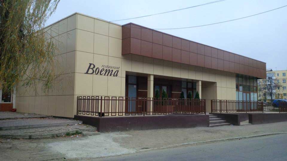 fatade cladiri placate cu bond